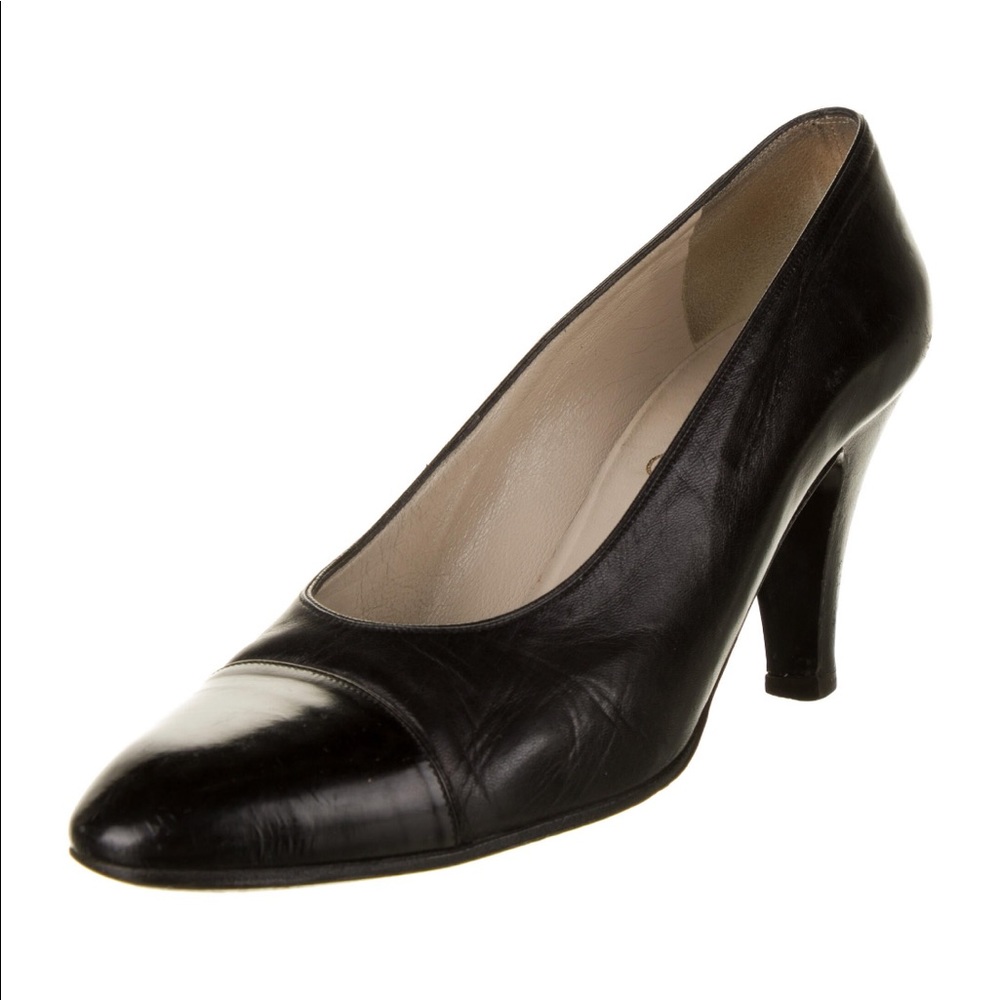 Timeless Chanel Leather Pumps